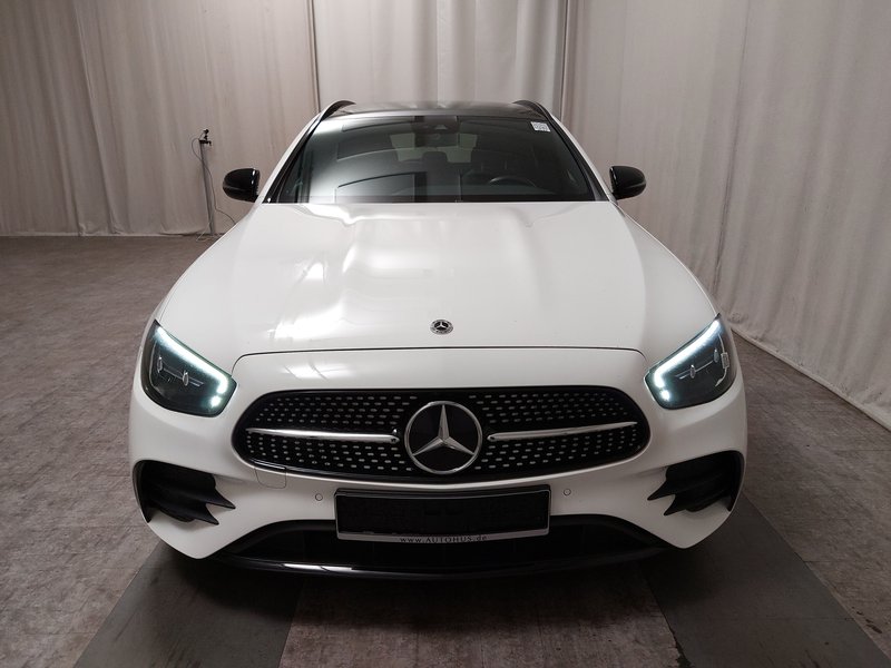 Mercedes-Benz E 220 d 4MATIC karavan automatik AMG Line • električna peta vrata — 9