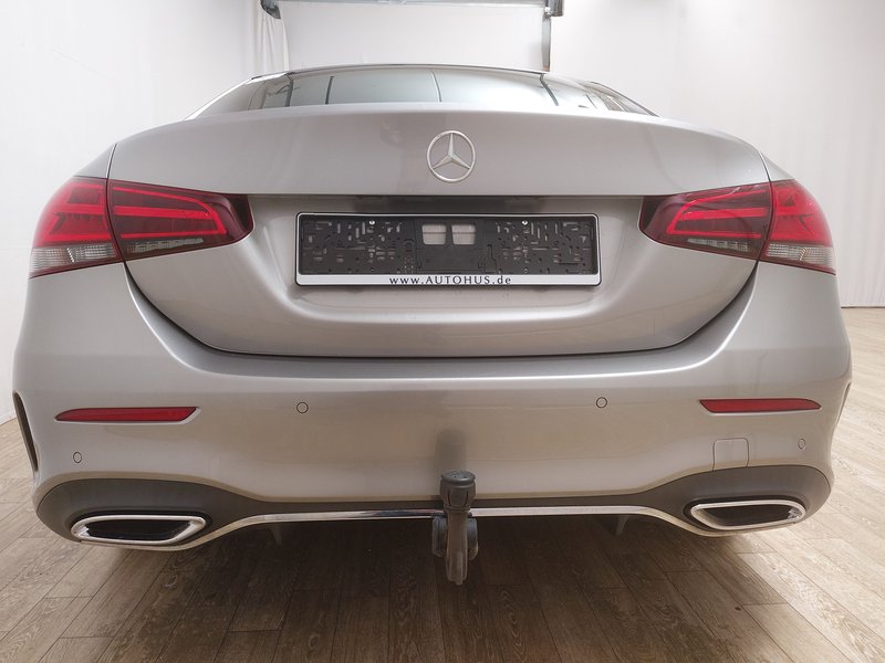 Mercedes-Benz A 220 d automatik AMG Line • AHK • digitalni instrumenti — 16