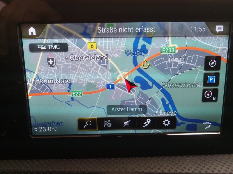 Mercedes-Benz A 220 d automatik AMG Line • AHK • digitalni instrumenti — 19