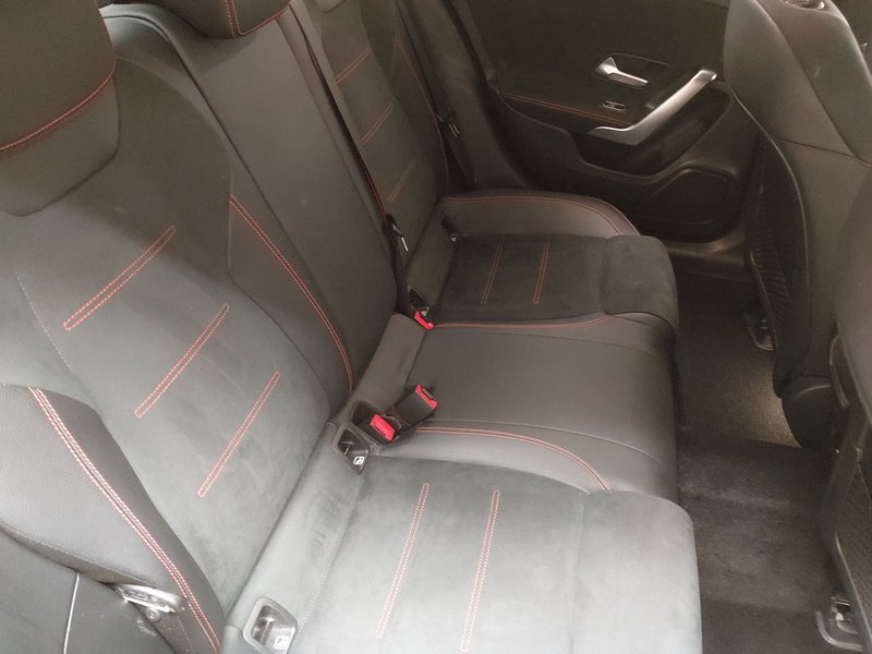 Mercedes-Benz A 220 d automatik AMG Line • AHK • digitalni instrumenti — 22