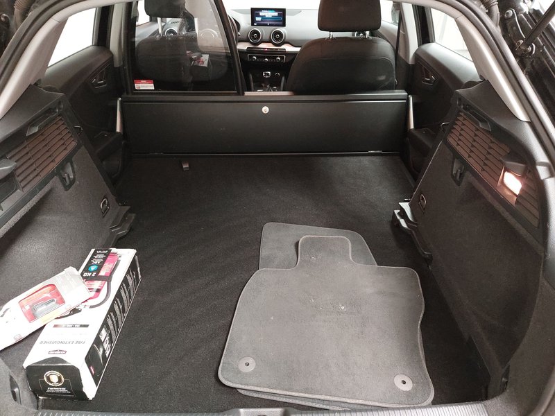 Audi Q2 30 TDI advanced automatik • ACC • LED — 12