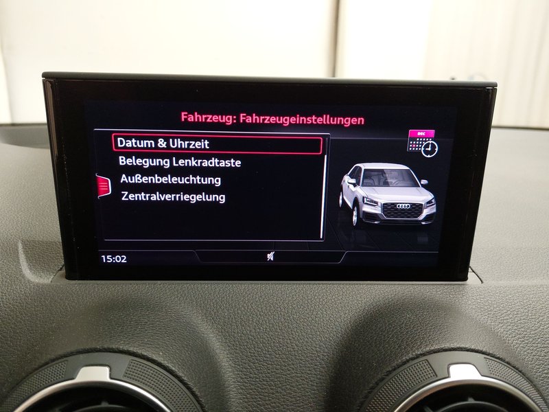 Audi Q2 30 TDI advanced automatik • ACC • LED — 18