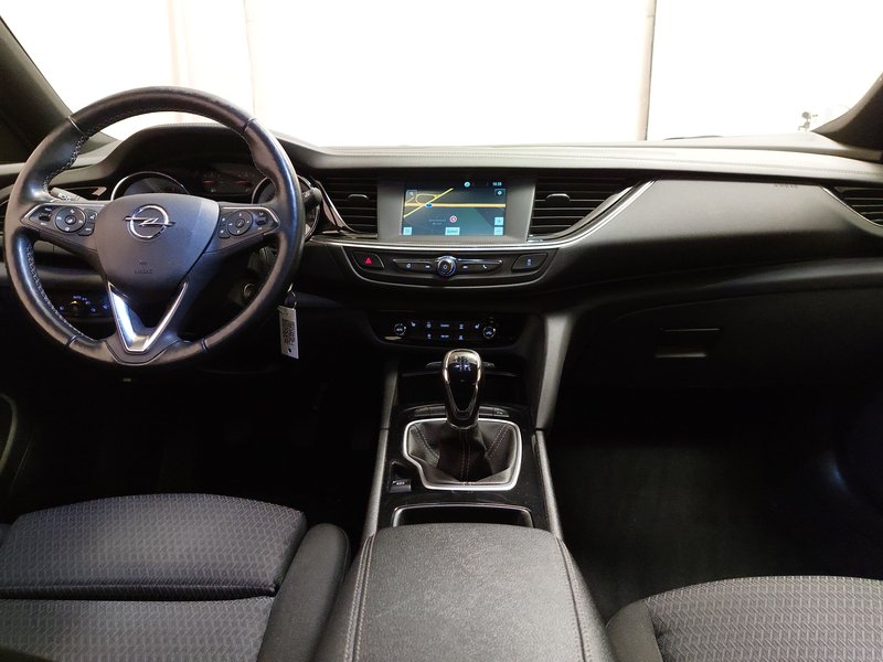 Opel Insignia ST 1.5 D Edition • LED • AHK — 18
