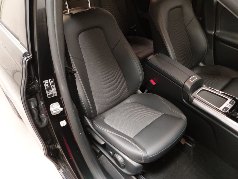 Mercedes-Benz B 250 e automatik Progressive • električna peta vrata • LED — 10