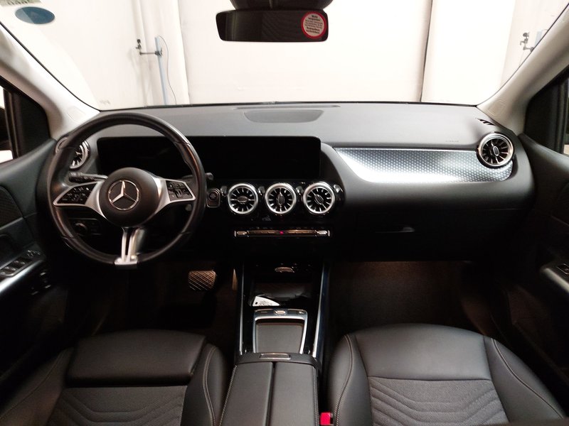 Mercedes-Benz B 250 e automatik Progressive • električna peta vrata • LED — 16