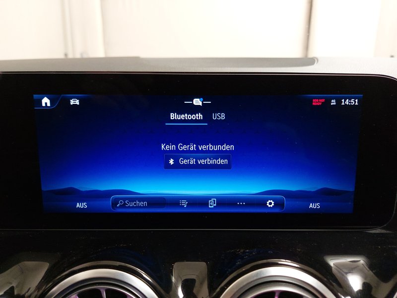 Mercedes-Benz B 250 e automatik Progressive • električna peta vrata • LED — 18