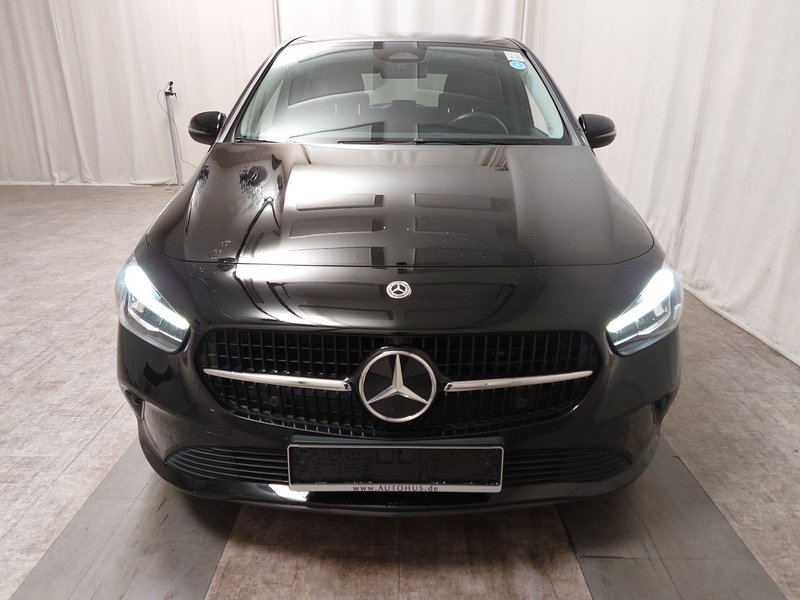 Mercedes-Benz B 250 e automatik Progressive • električna peta vrata • LED — 9