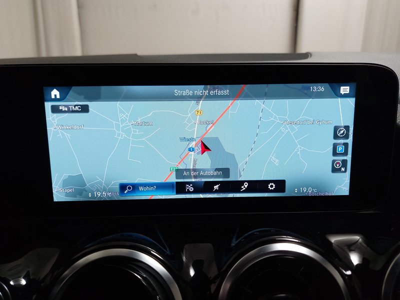 Mercedes-Benz GLA 220 d automatik Progressive • LED — 21