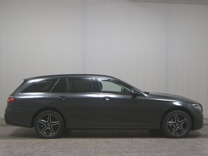 Mercedes-Benz E 300 de 4MATIC karavan automatik AMG Line • panorama • ACC