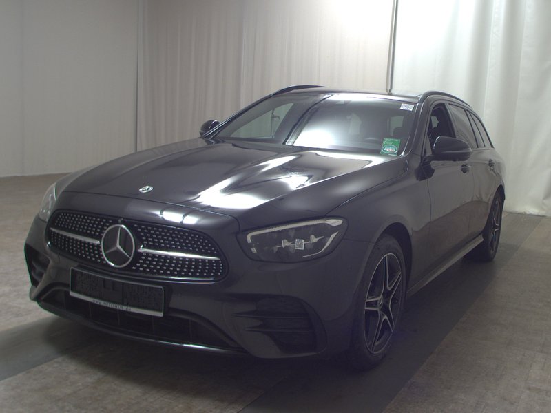 Mercedes-Benz E 300 de 4MATIC karavan automatik AMG Line • panorama • ACC — 2