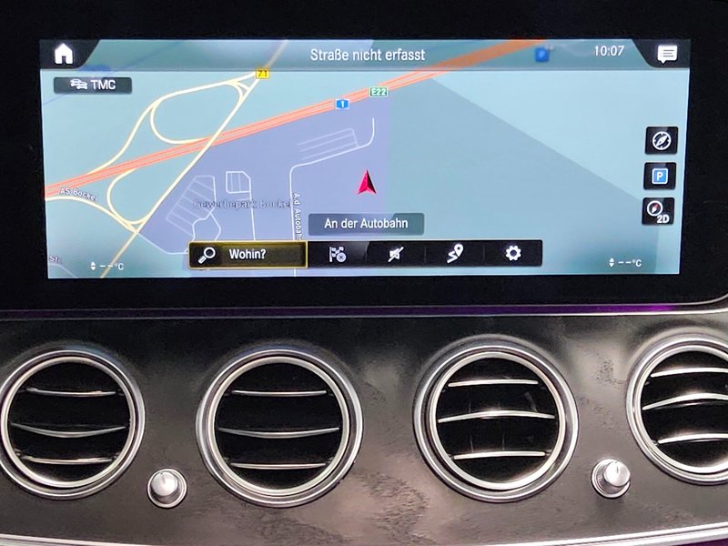 Mercedes-Benz E 300 de 4MATIC karavan automatik AMG Line • panorama • ACC — 7