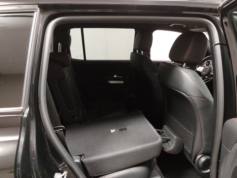 Mercedes-Benz GLB 200 d automatik AMG-Line • Full LED • digitalni instrumenti — 11