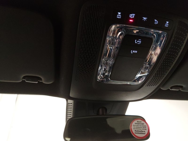 Mercedes-Benz GLB 200 d automatik AMG-Line • Full LED • digitalni instrumenti — 13