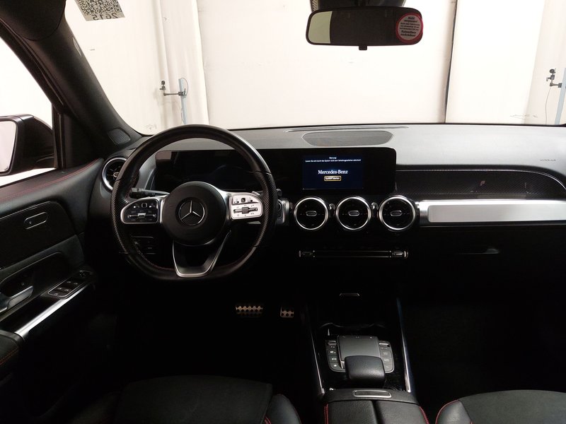 Mercedes-Benz GLB 200 d automatik AMG-Line • Full LED • digitalni instrumenti — 17