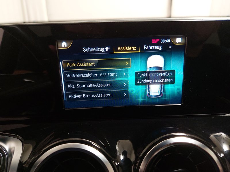 Mercedes-Benz GLB 200 d automatik AMG-Line • Full LED • digitalni instrumenti — 20