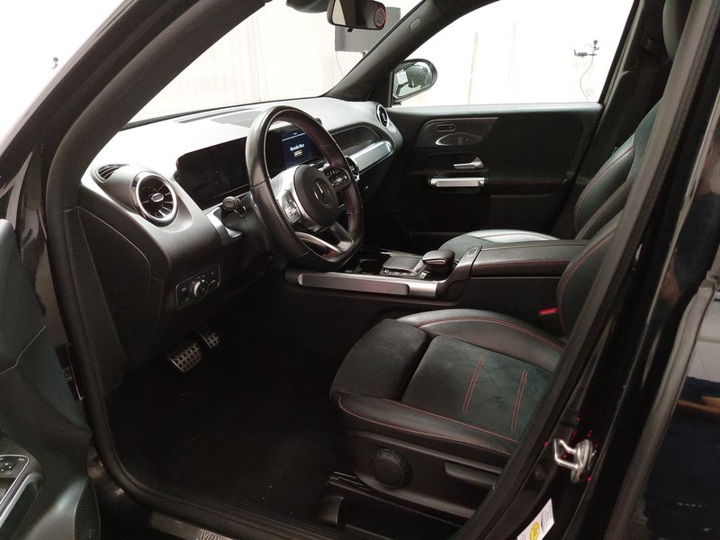 Mercedes-Benz GLB 200 d automatik AMG-Line • Full LED • digitalni instrumenti — 6
