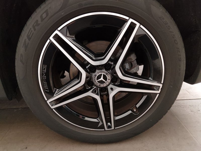 Mercedes-Benz GLB 200 d automatik AMG-Line • Full LED • digitalni instrumenti — 8