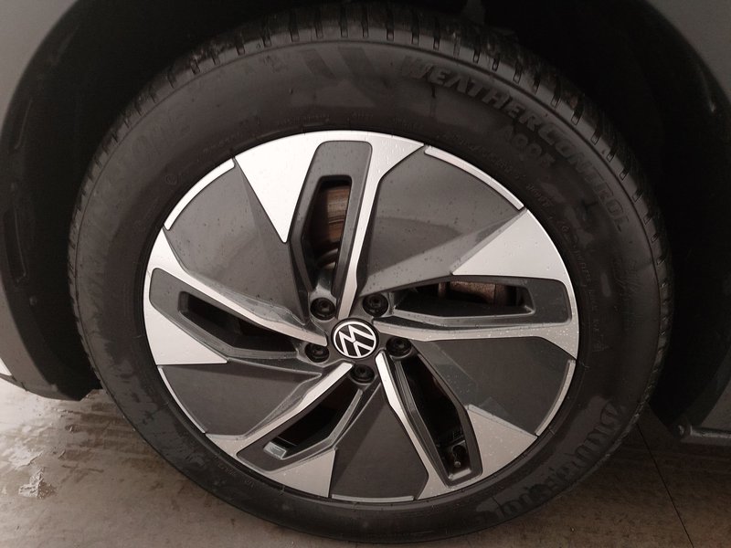 Volkswagen ID.5 Pro • ACC • Full LED — 8