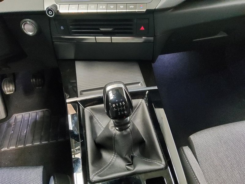 Opel Astra ST 1.2 Turbo Business Elegance • 360° kamera • Full LED — 6