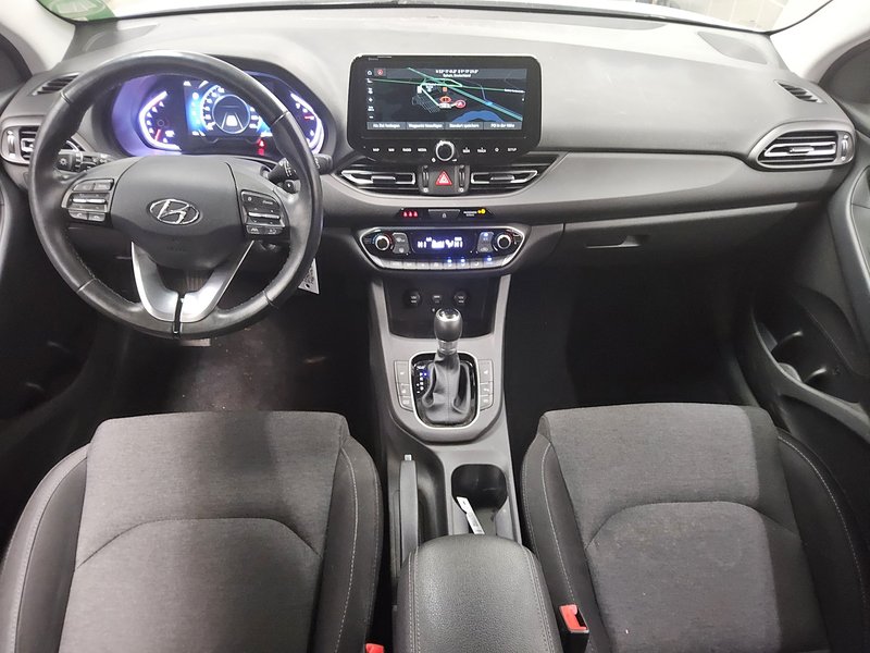 Hyundai i30 1.6 CRDI Intro Edition automatik • LED • bežično punjenje — 5