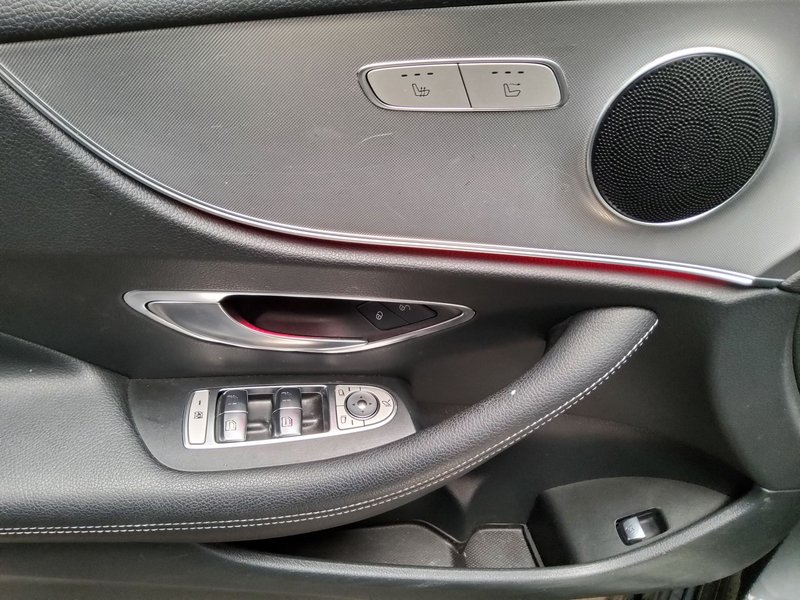 Mercedes-Benz E 220 d Cabrio automatik Avantgarde • koža • Full LED — 10