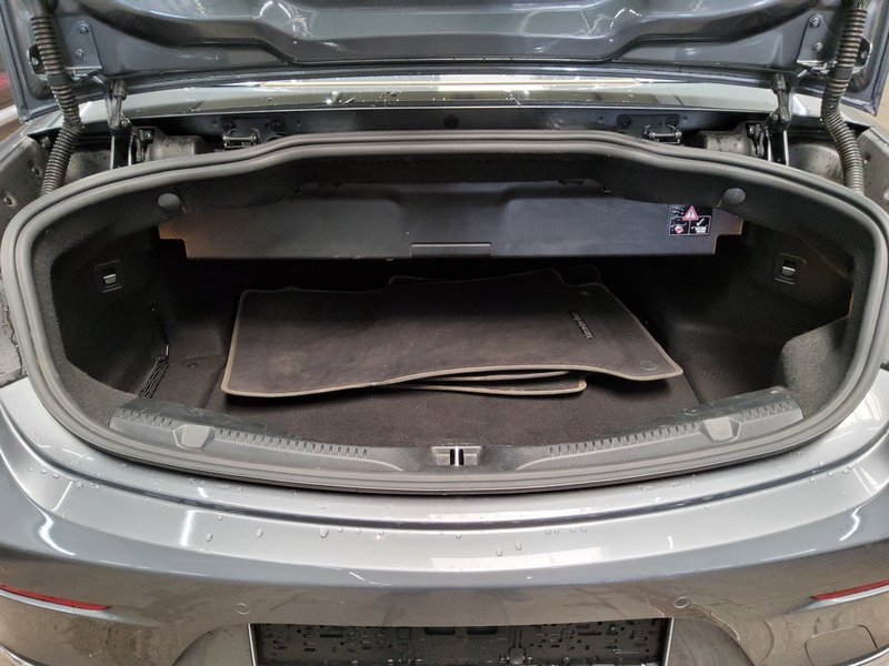 Mercedes-Benz E 220 d Cabrio automatik Avantgarde • koža • Full LED — 12