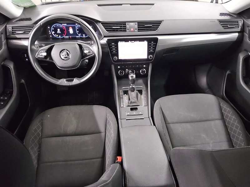 Škoda Superb Kombi 2.0 TDI automatik Active • Full LED • digitalni instrumenti — 5