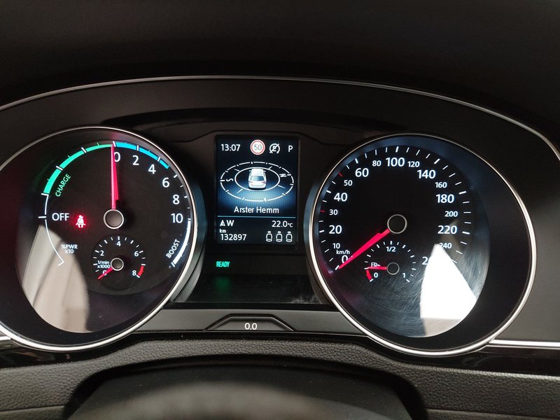 Volkswagen Passat Variant GTE 1.4 TSI automatik • ACC • LED — 17