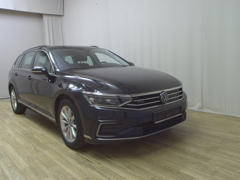 Volkswagen Passat Variant GTE 1.4 TSI automatik • ACC • LED — 3