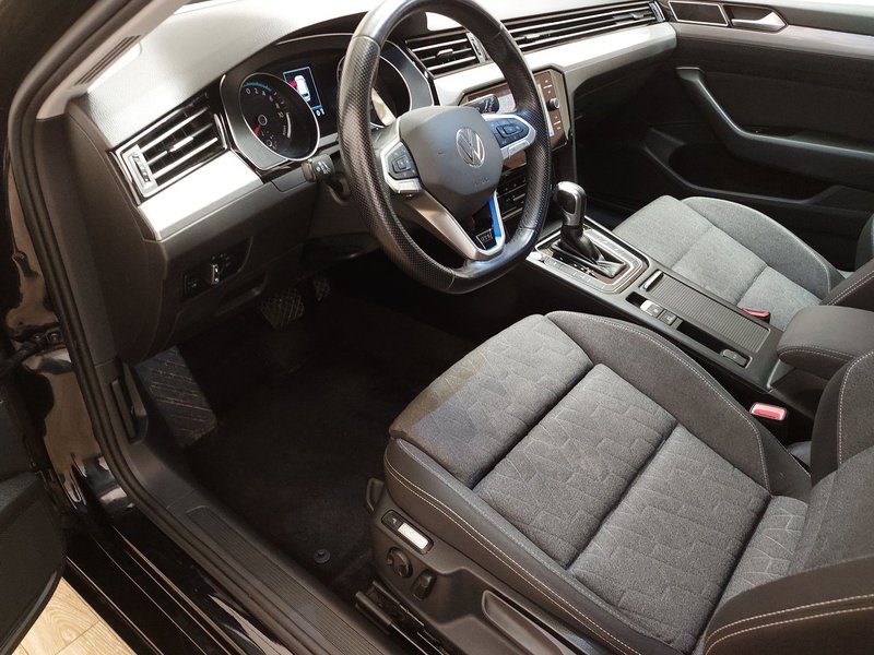 Volkswagen Passat Variant GTE 1.4 TSI automatik • ACC • LED — 6