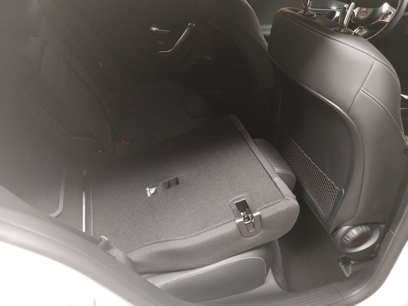 Mercedes-Benz A 250 e automatik Progressive • Full LED — 11
