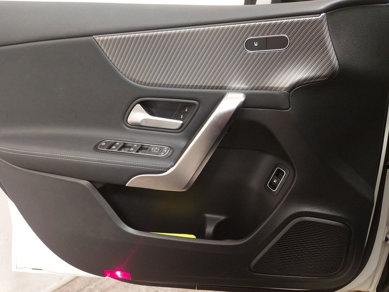 Mercedes-Benz A 250 e automatik Progressive • Full LED — 5