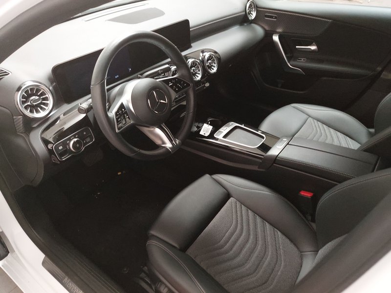 Mercedes-Benz A 250 e automatik Progressive • Full LED — 6