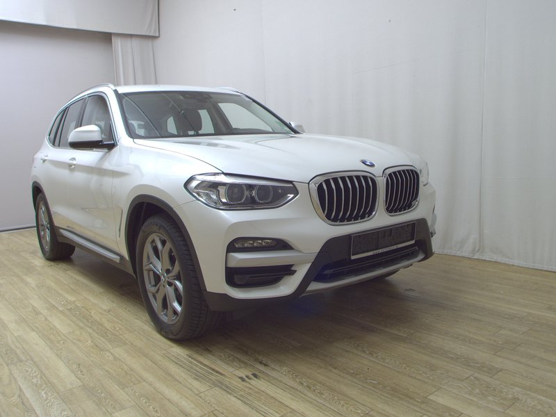 BMW X3 xDrive20i automatik X-Line • HUD • koža — 3