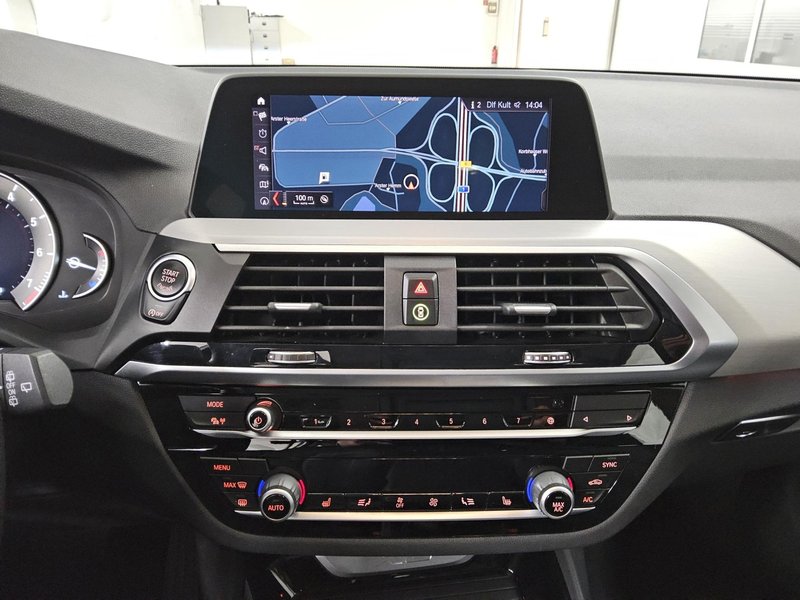 BMW X3 xDrive20i automatik X-Line • HUD • koža — 7