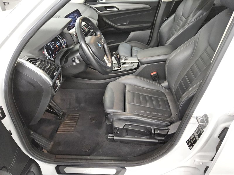 BMW X3 xDrive20i automatik X-Line • HUD • koža — 8