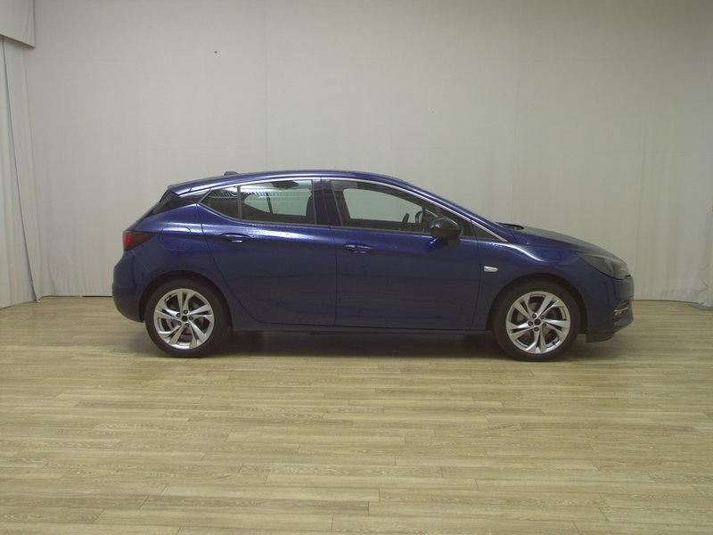 Opel Astra 1.5 D Business Elegance • Full LED