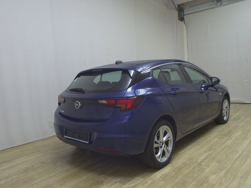 Opel Astra 1.5 D Business Elegance • Full LED — 4