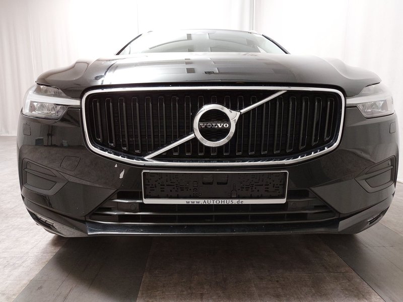 Volvo XC60 B4 D Momentum Pro automatik • AHK • el. peta vrata — 9