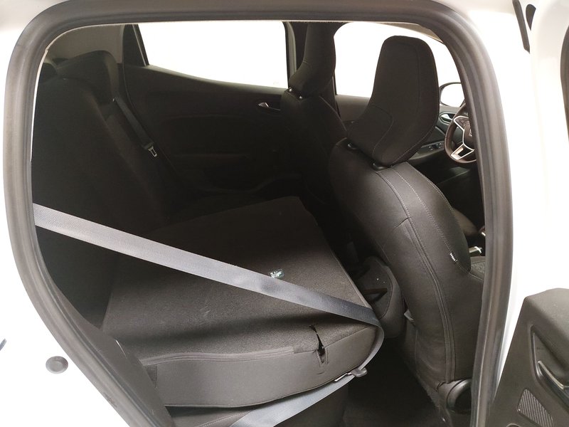 Renault Clio 0.9 TCe • podgrijavanje sjedala — 11