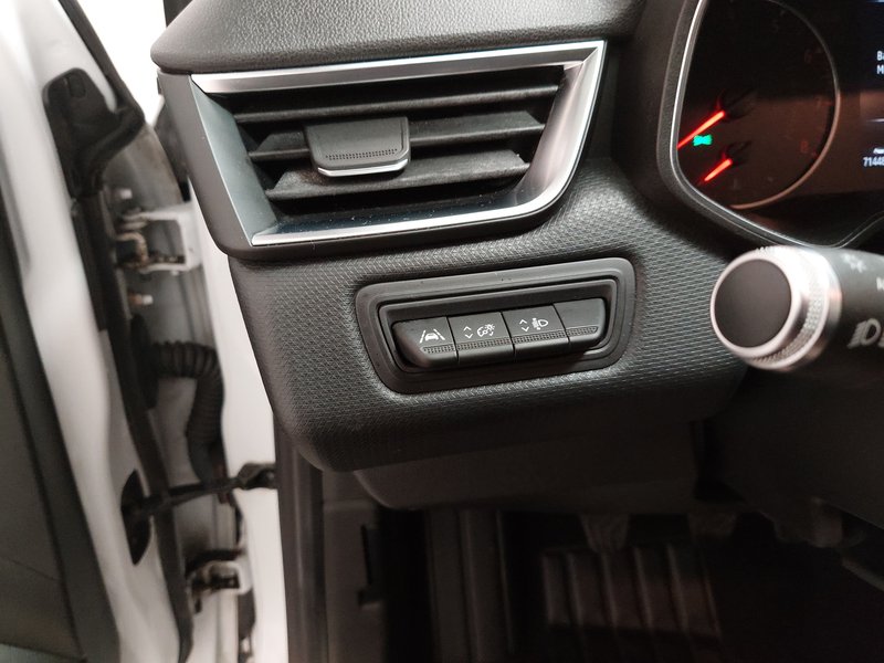 Renault Clio 0.9 TCe • podgrijavanje sjedala — 7