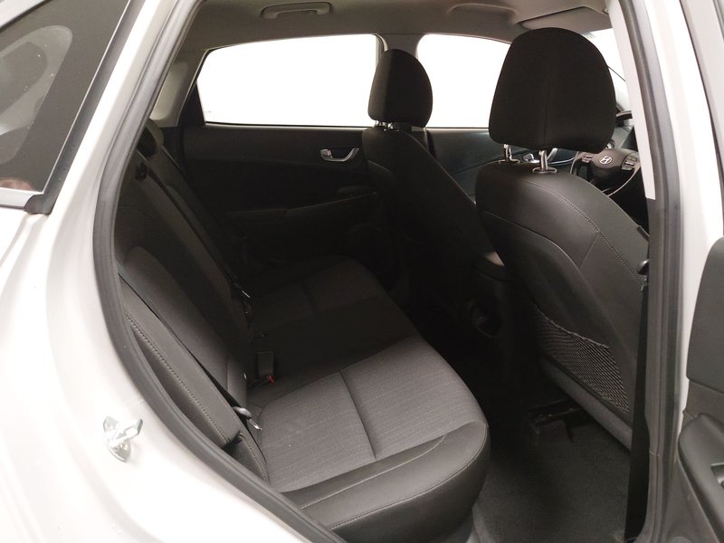 Hyundai Kona 1.6 CRDI Trend automatik • ACC • LED — 12