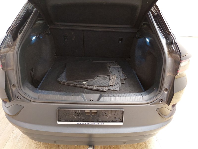 Volkswagen ID.4 Pro Performance • 360° kamera • ACC — 20