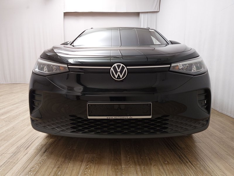 Volkswagen ID.4 Pro Performance • 360° kamera • ACC — 9