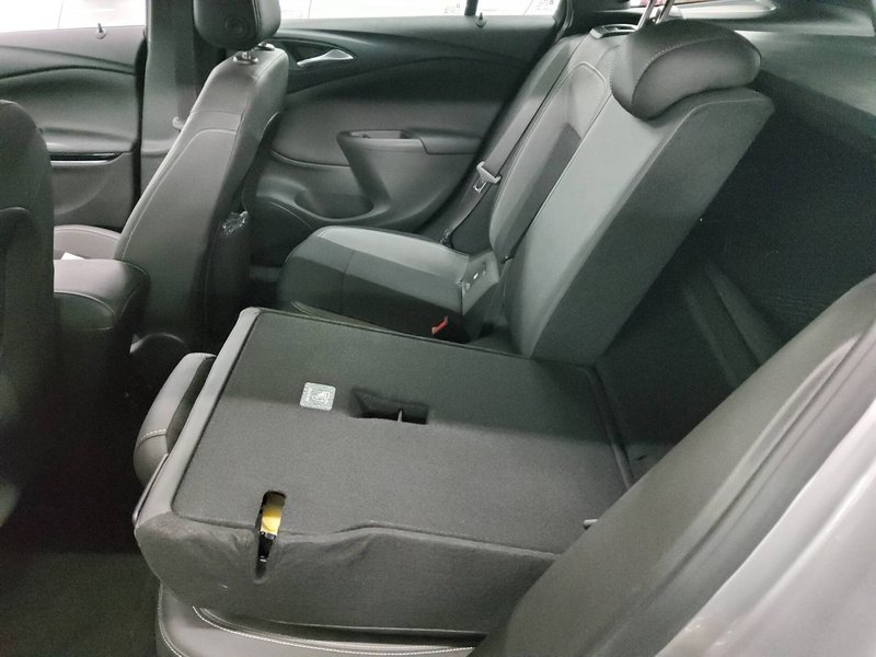 Opel Astra ST 1.2 Turbo • Full LED — 13