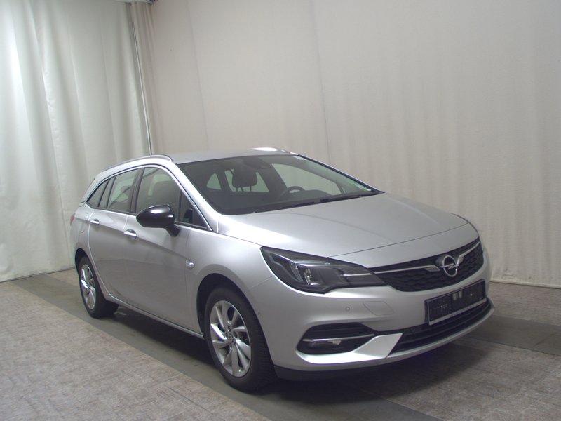 Opel Astra ST 1.2 Turbo • Full LED — 3