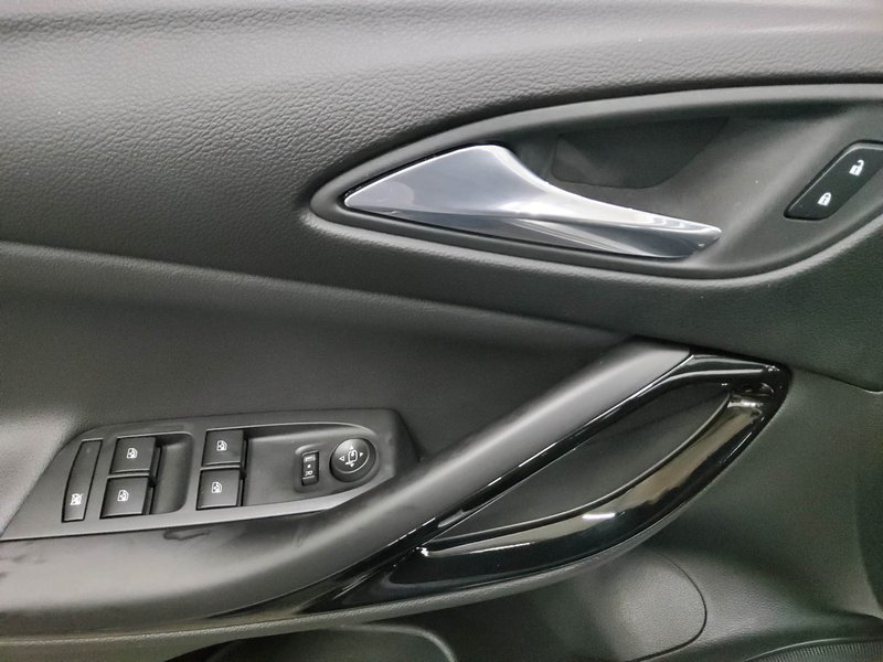 Opel Astra ST 1.2 Turbo • Full LED — 9