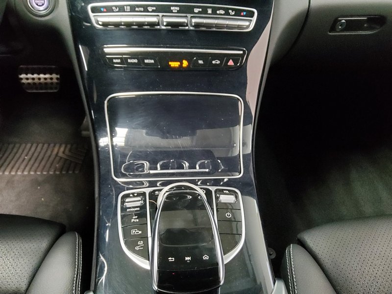 Mercedes-Benz C 300 de karavan automatik AMG Line • 360° kamera • ACC — 6
