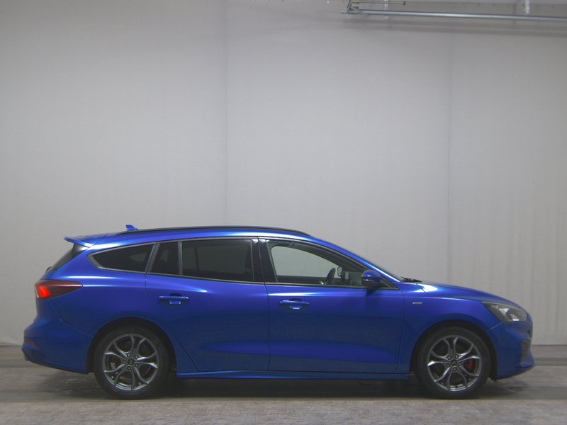 Ford Focus Turnier 1.5 EcoBlue automatik • LED • digitalni instrumenti