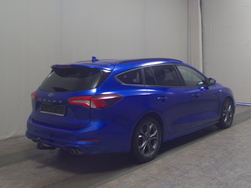Ford Focus Turnier 1.5 EcoBlue automatik • LED • digitalni instrumenti — 4
